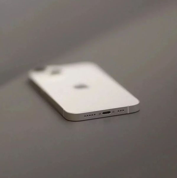 б/у iPhone 14 256GB (Starlight) (Ідеальний стан, стандартна батарея) 4f101a53-ef33-4903-ae87-c914d6c32e74 фото