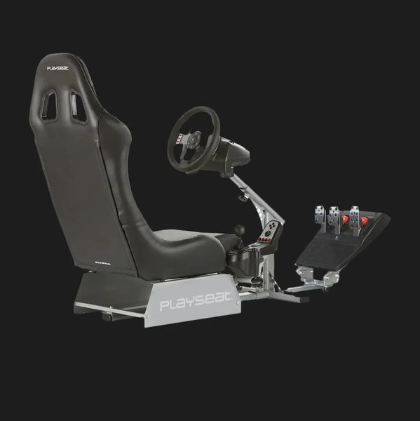 Кокпит с креплением для руля и педалей Playseat Evolution (Black) (UA) 35b60a18-141c-4288-b6e3-bed5ea9ad288 фото