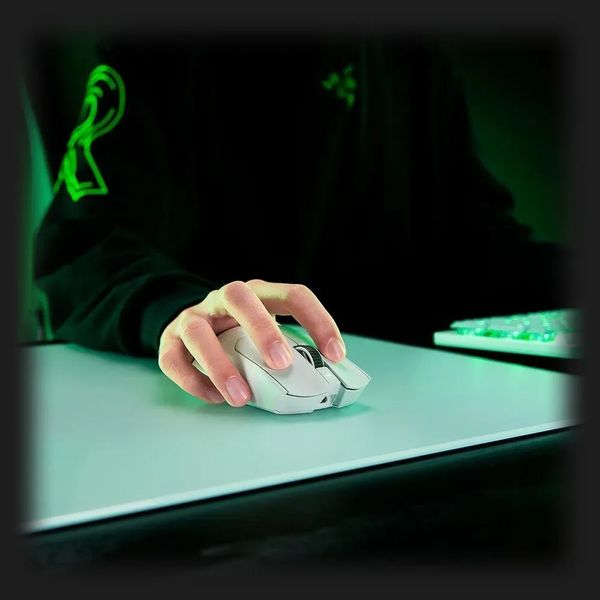 Игровая мышь RAZER Viper V3 PRO Wireless (White) a7a1ca68-99f5-4850-a480-8d3a691645b5 фото