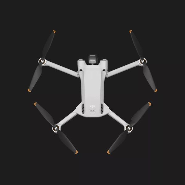 Квадрокоптер DJI Mini 3 Pro with RC Remote aa7baa4f-8882-4678-afe6-7549fbfeffb4 фото