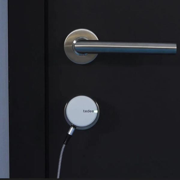 Розумний замок Tedee Smart Lock (Silver/White) 8fd49380-b72a-4419-b2b9-ffd33fc4f738 фото