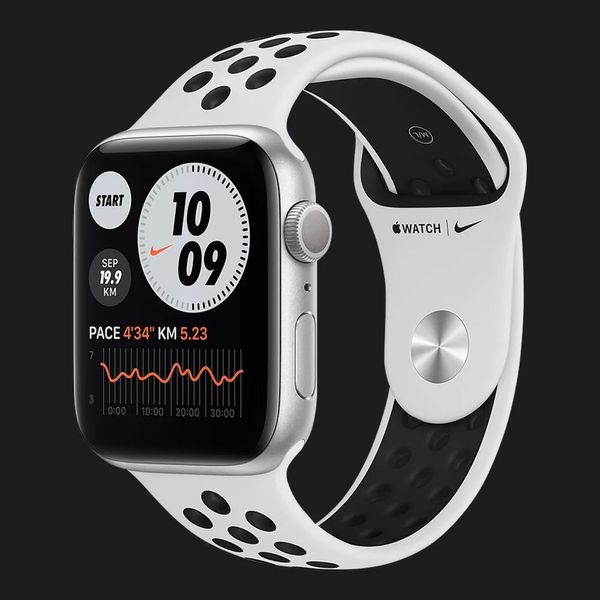 Apple Watch Nike SE 44mm Silver Aluminium Case with Pure Platinum Black Nike Sport Band (MYYH2) 16c0081c-3f0d-4abb-abf4-76255dc41614 фото