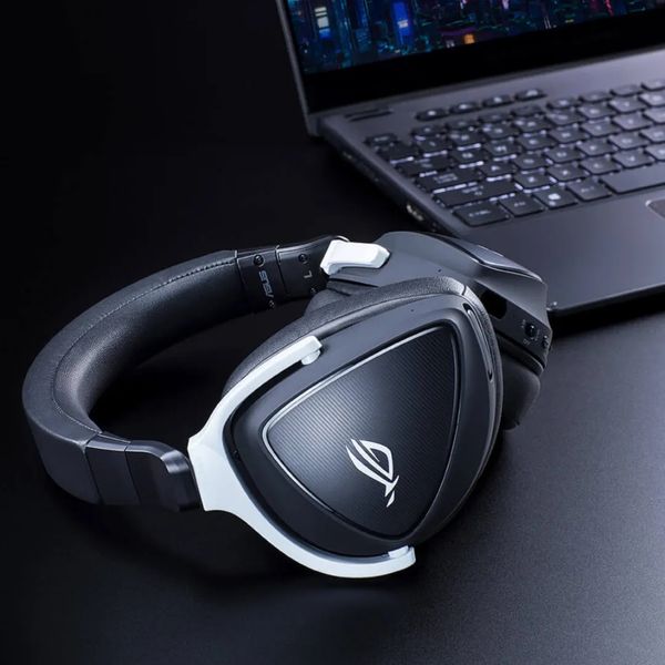 Ігрова гарнітура ASUS ROG Delta S Wireless (Black/White) 4a759c9f-2c3f-4043-a0ae-11159b5c0680 фото